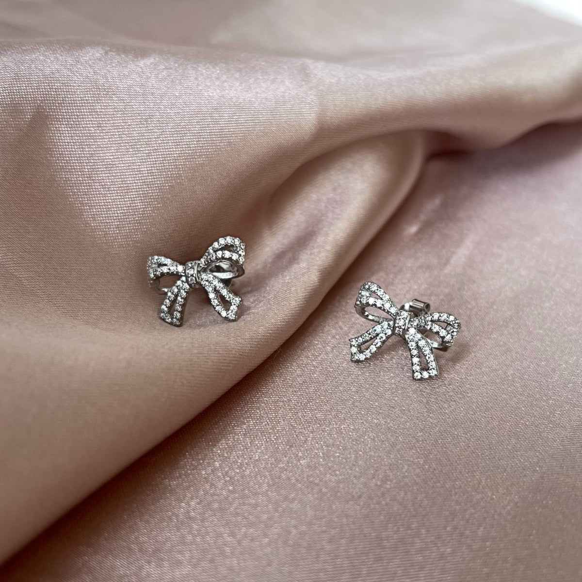 [AuraEcho]Dainty Bow Shape Earrings
