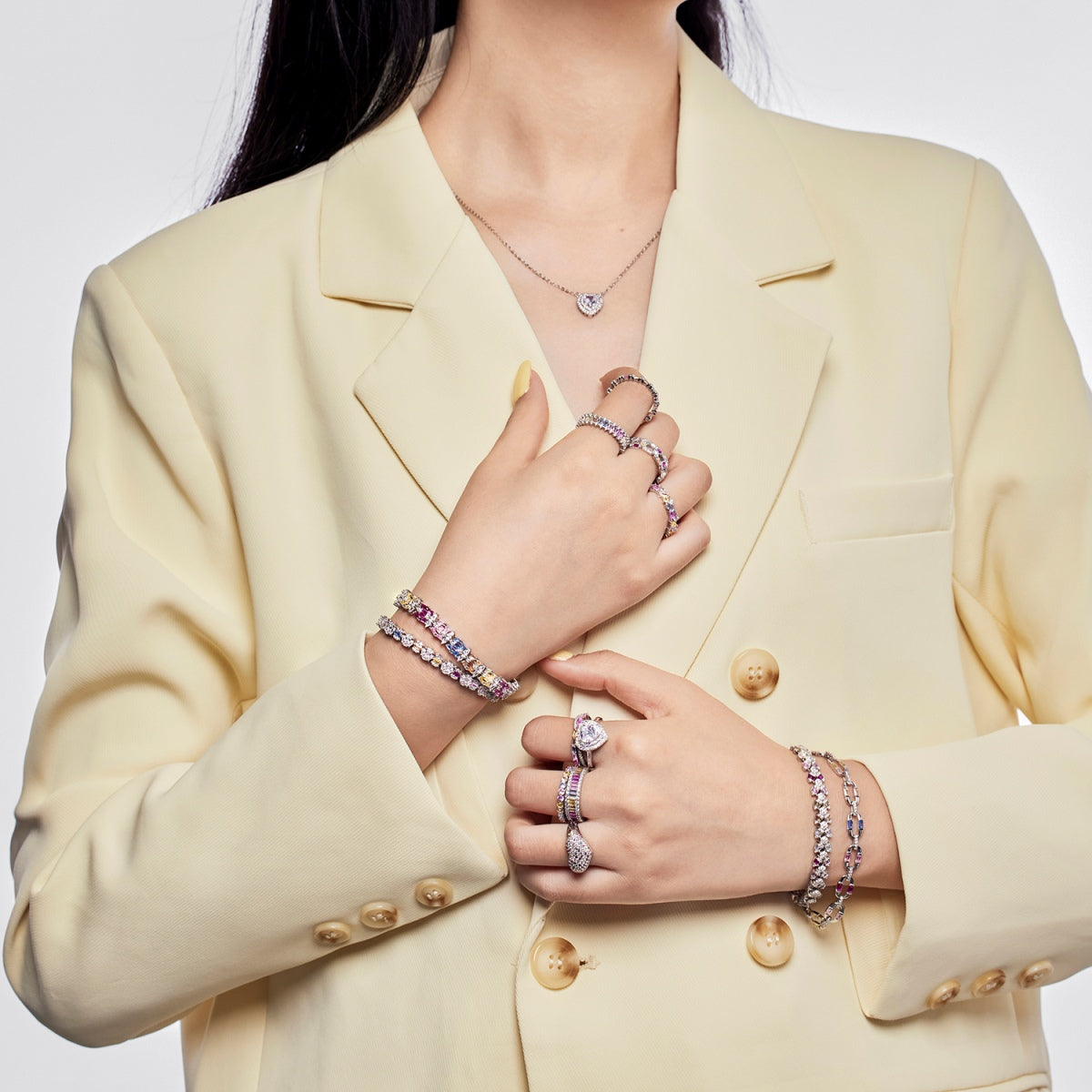 [AuraEcho]Splashy Ornate Emerald Cut Cocktail Ring