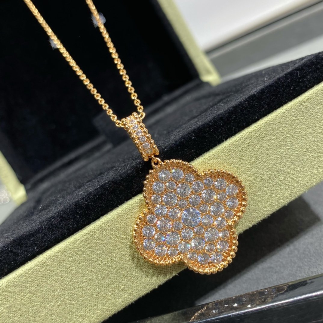 [AuraEcho]CLOVER 25MM LARGE PEDANT DIAMOND PAVED LONG NECKLACE