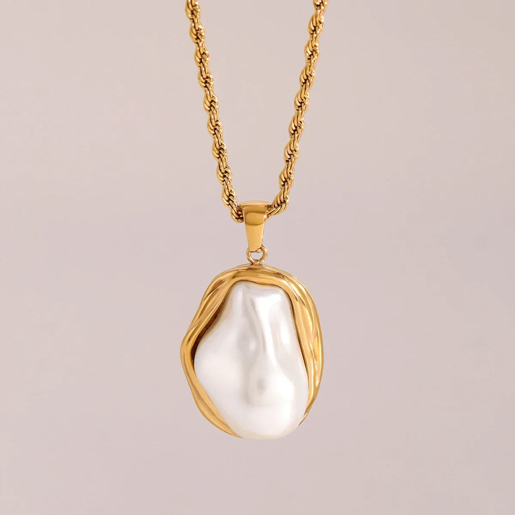 Carly Mother Of Pearl Pendant
