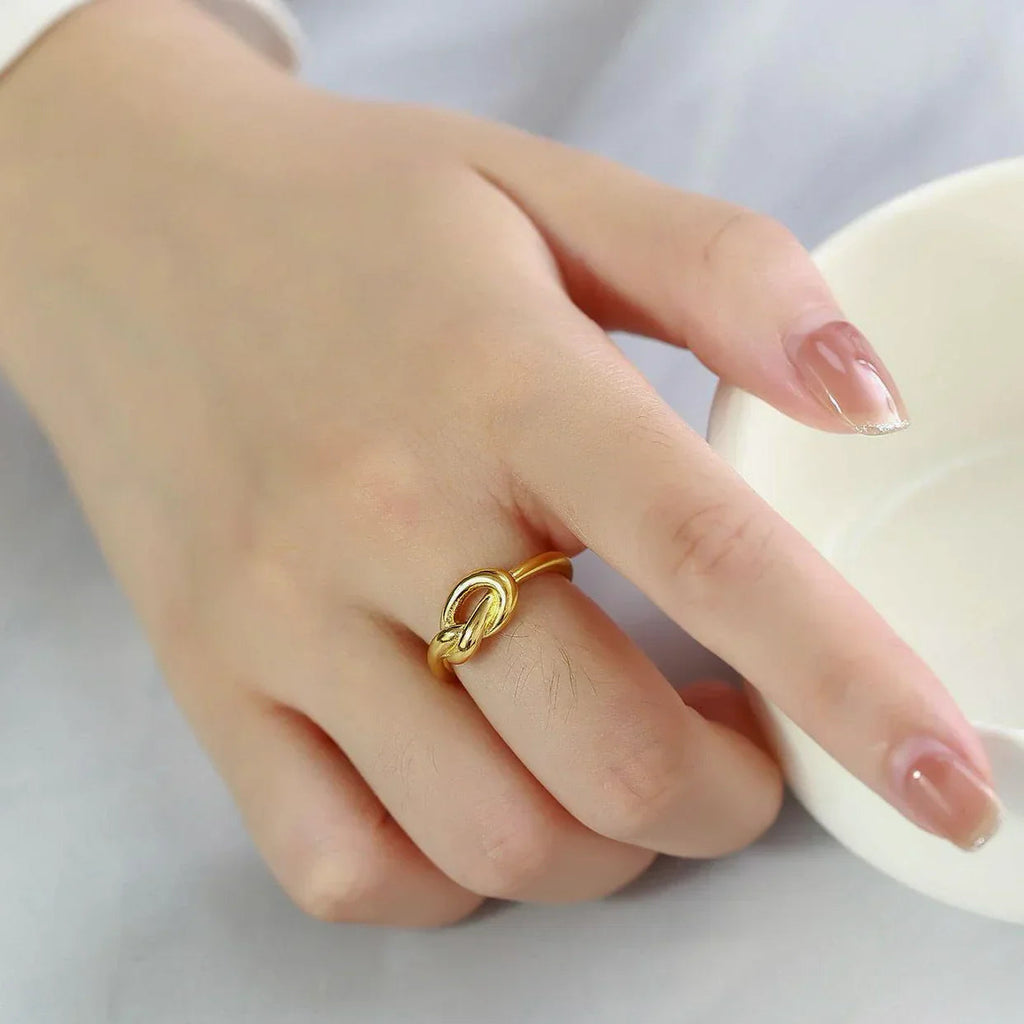 Bellara Gold Knot Ring