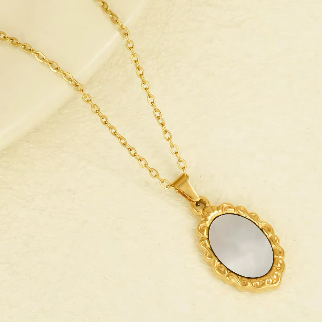 Roselle Vintage Mother Of Pearl Pendant