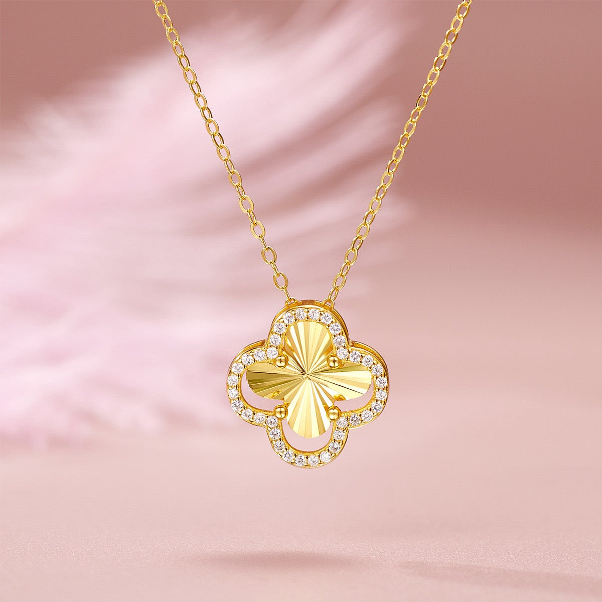 Lucky Four-Leaf Clover Exquisite Necklace