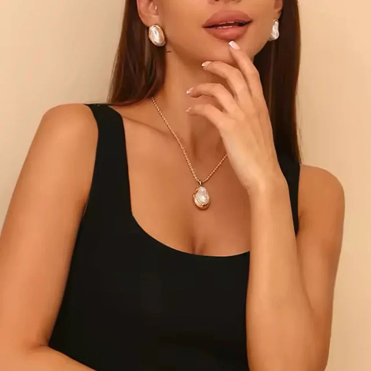 Carly Mother Of Pearl Pendant