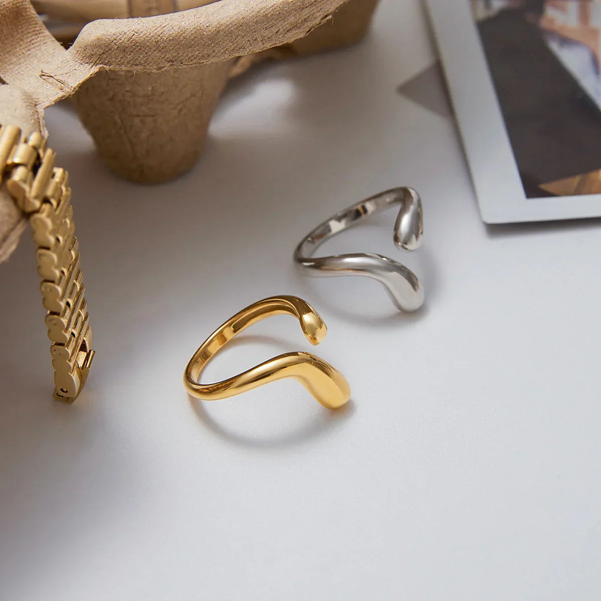 Diane Twisted Band Ring