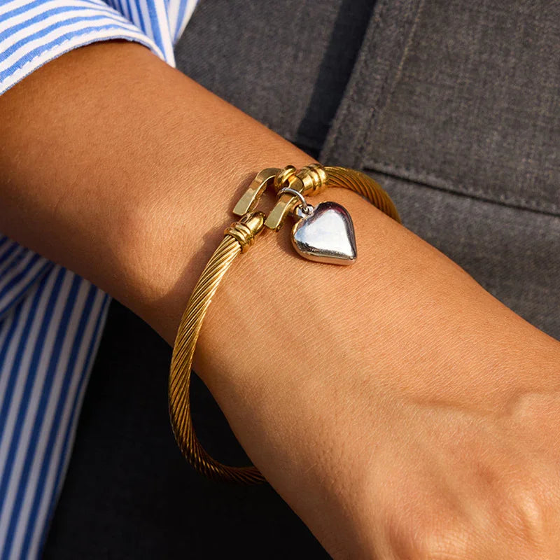 Solenne Twisted Band Gold Bracelet