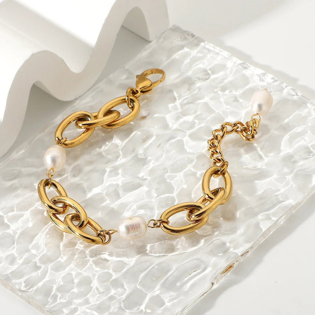 Serafina Freshwater Pearl Bracelet