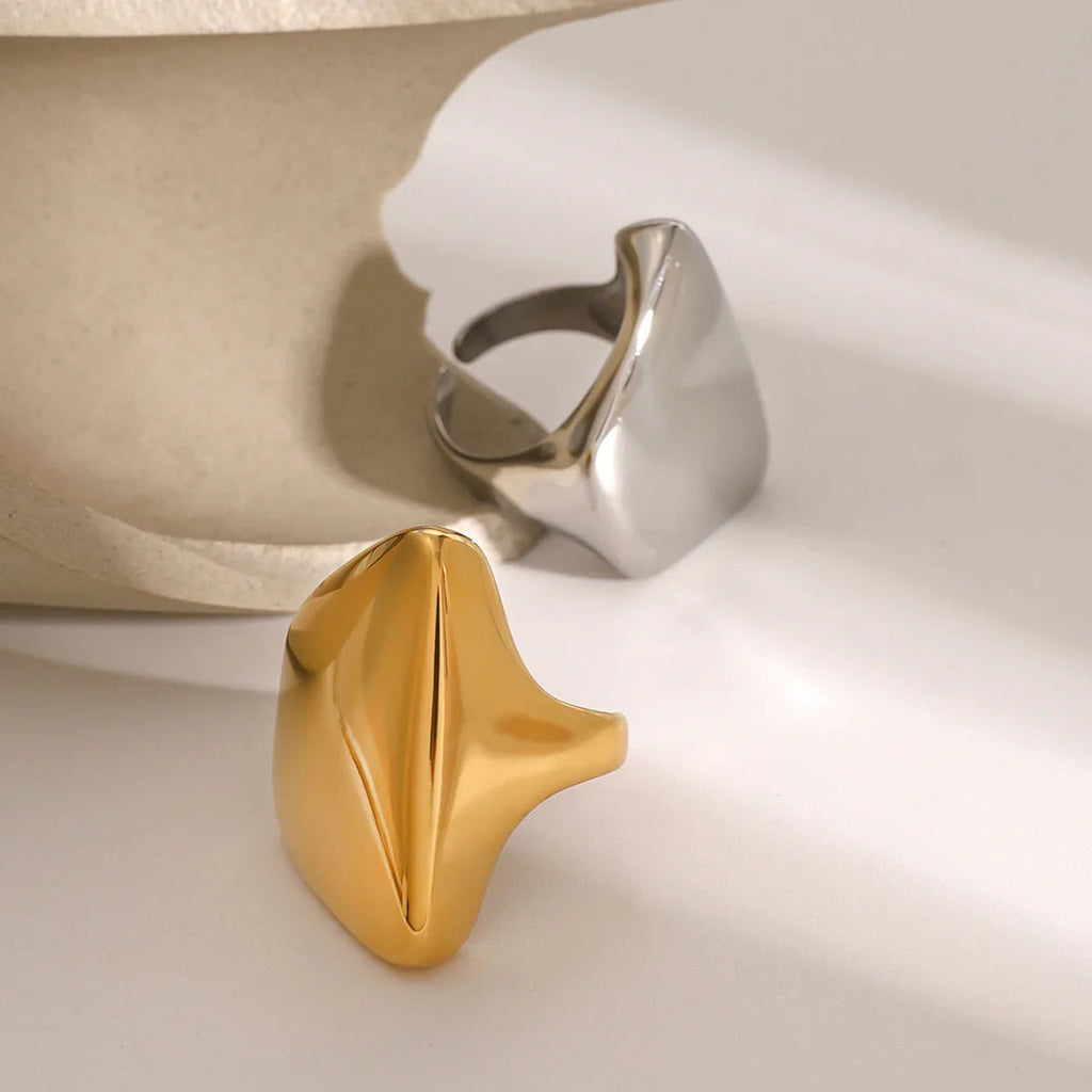 Elowen Gold Ring