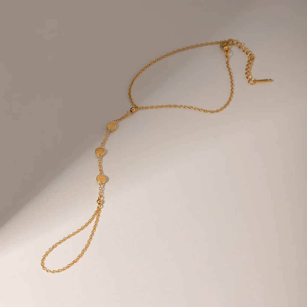Leona Diamond Hand Chain