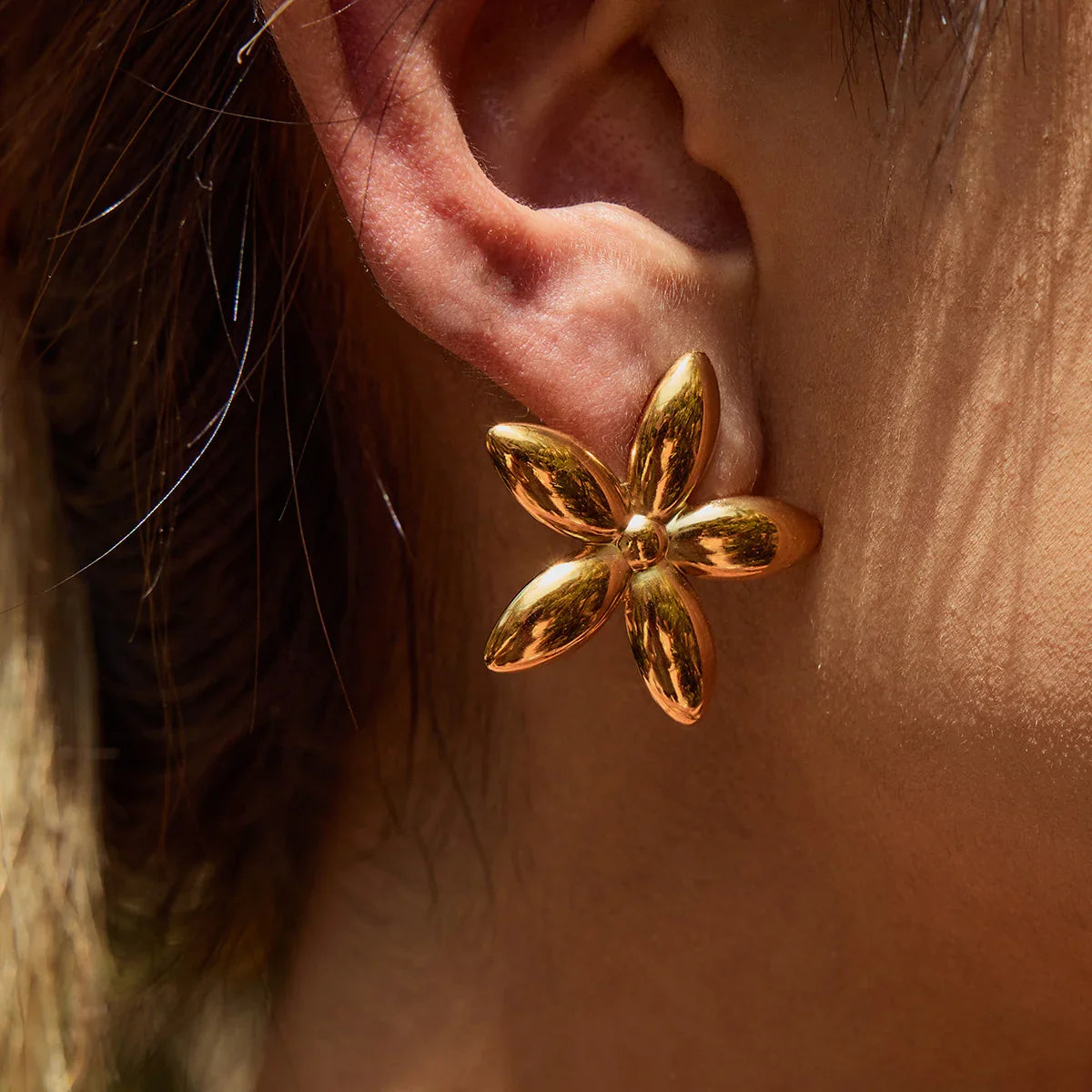Monica Floral Gold Earrings