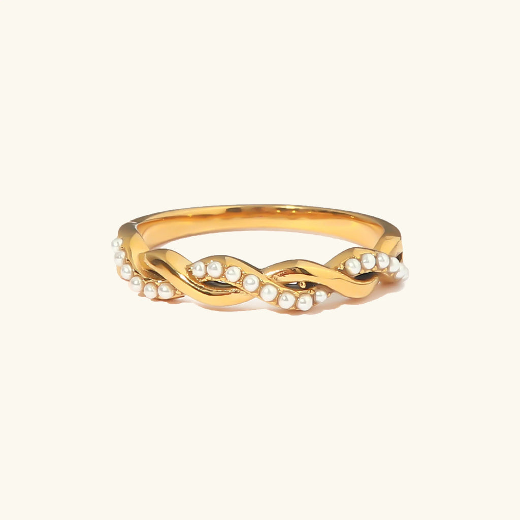 Vivienne Freshwater Pearl Ring