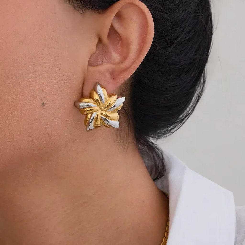 Thymes Gold Star Earrings