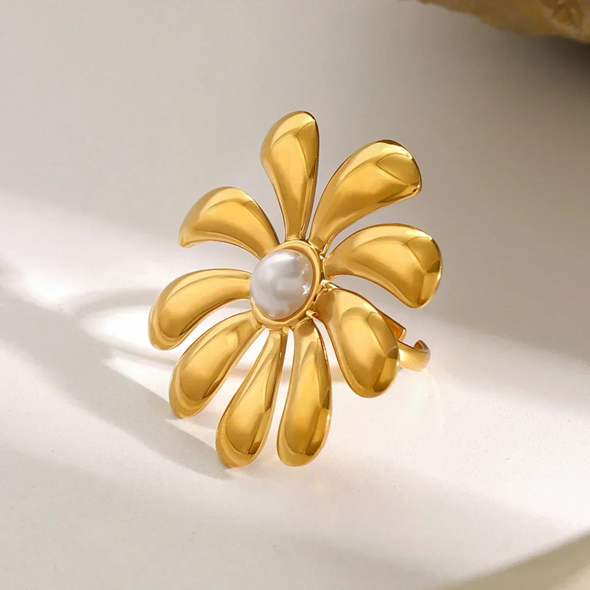 Bellemare Floral Gold Ring